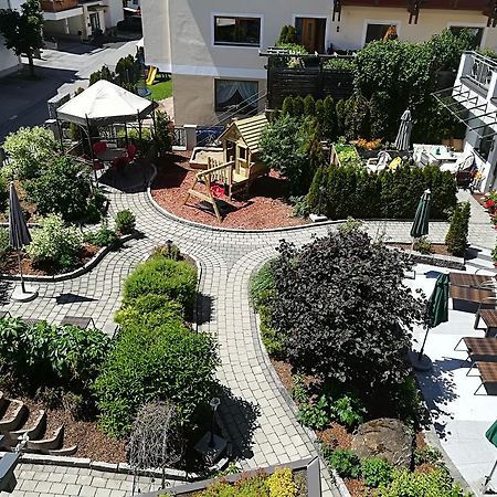 Hotel Garni Romantika Serfaus Luaran gambar
