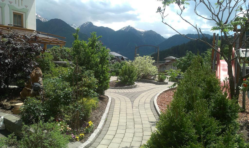 Hotel Garni Romantika Serfaus Luaran gambar