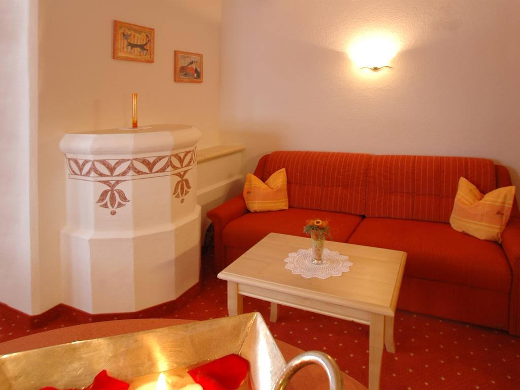 Hotel Garni Romantika Serfaus Bilik gambar