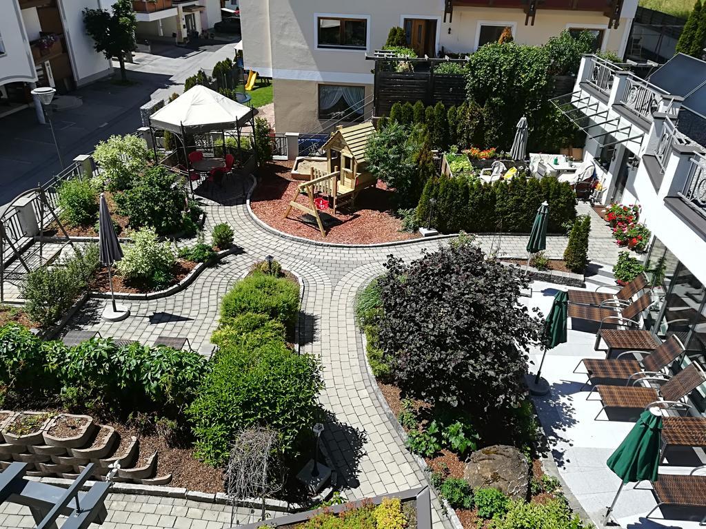 Hotel Garni Romantika Serfaus Luaran gambar